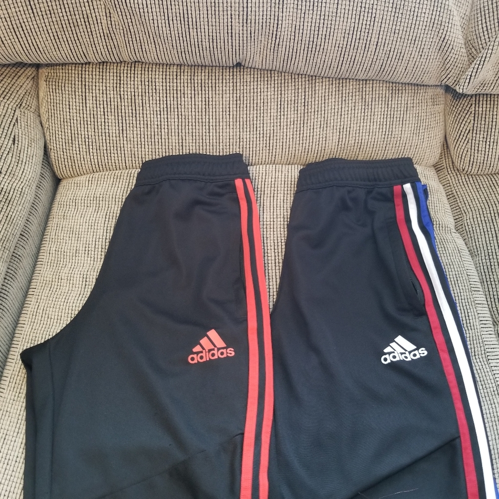 Adidas Blk tapered joggers